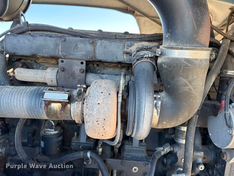 image for item DZ5177 1998 New Holland Versatile 9482 4WD tractor