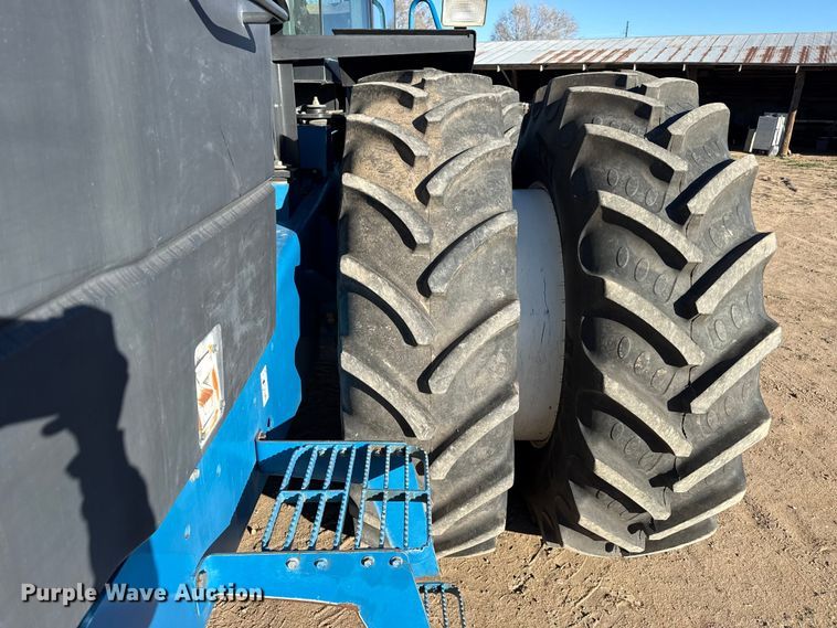 image for item DZ5177 1998 New Holland Versatile 9482 4WD tractor