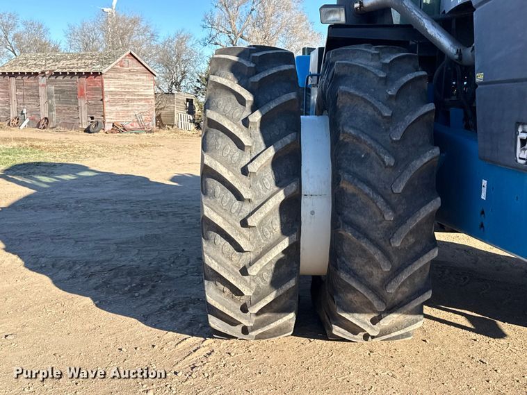 image for item DZ5177 1998 New Holland Versatile 9482 4WD tractor