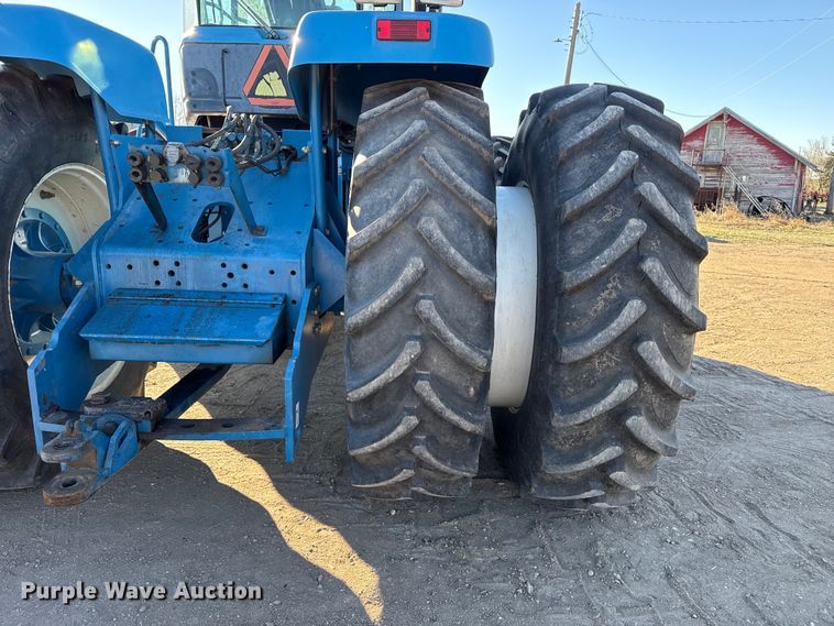 image for item DZ5177 1998 New Holland Versatile 9482 4WD tractor