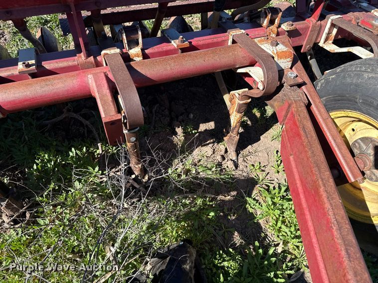 image for item DZ5178 Crustbuster grain drill