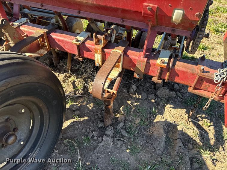 image for item DZ5178 Crustbuster grain drill