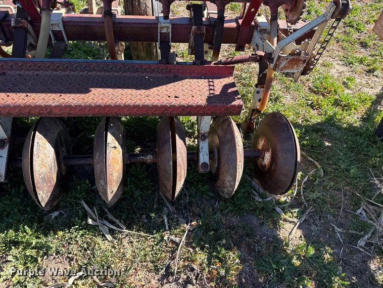 image for item DZ5178 Crustbuster grain drill