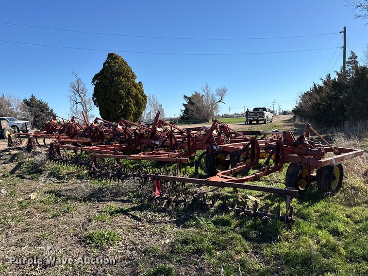 image for item DZ5180 Sunflower 3060 field cultivator