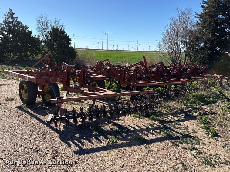 image for item DZ5180 Sunflower 3060 field cultivator