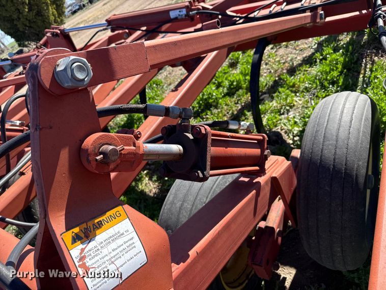 image for item DZ5180 Sunflower 3060 field cultivator