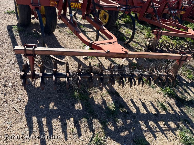 image for item DZ5180 Sunflower 3060 field cultivator