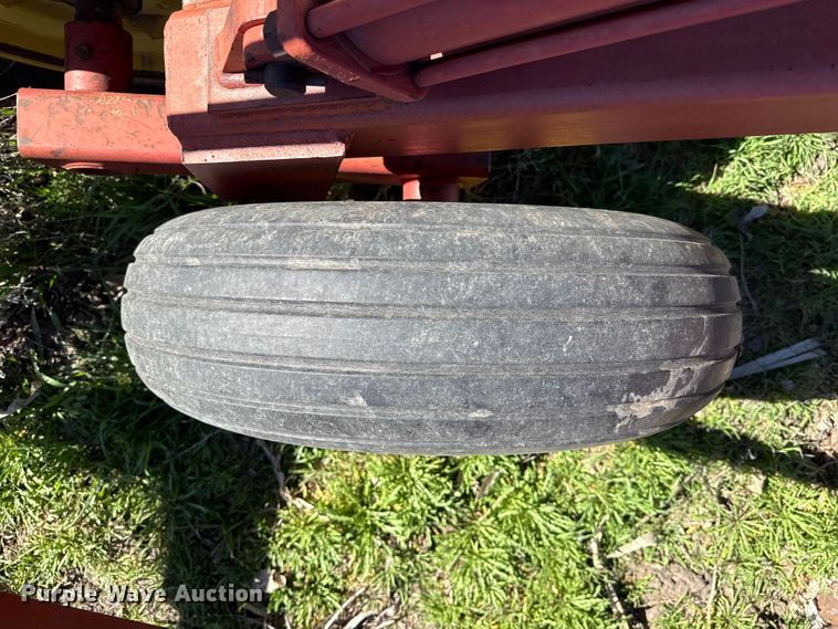 image for item DZ5180 Sunflower 3060 field cultivator