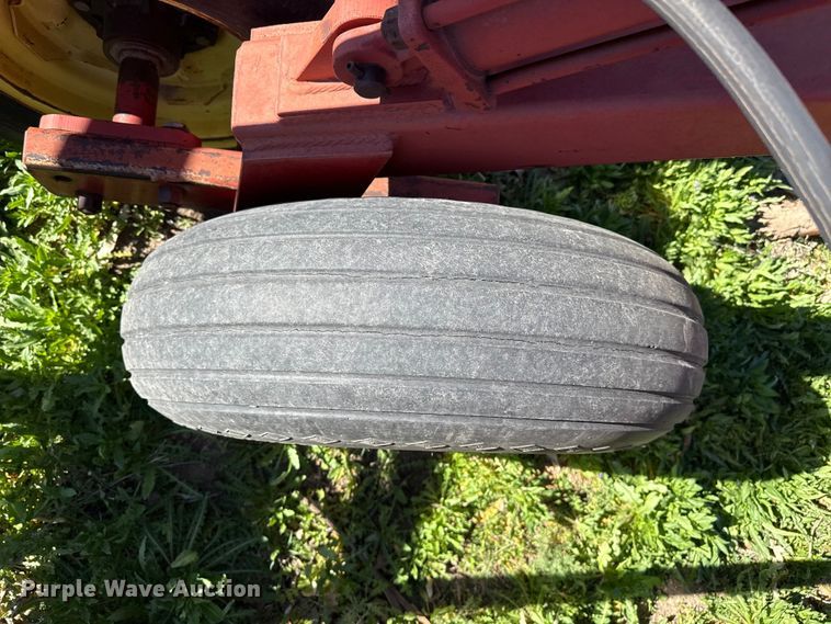 image for item DZ5180 Sunflower 3060 field cultivator