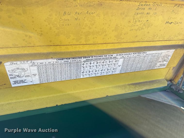 image for item DZ5181 John Deere 8200 grain drill