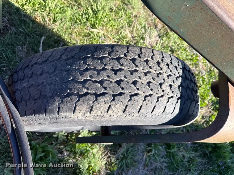 image for item DZ5181 John Deere 8200 grain drill