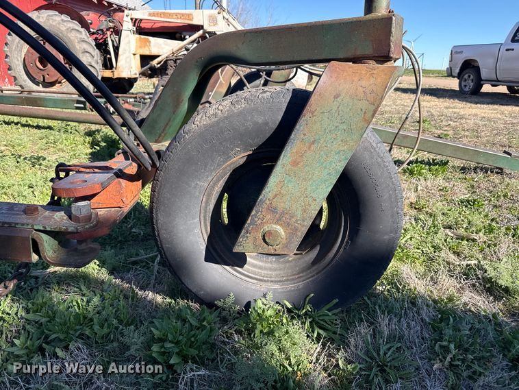 image for item DZ5181 John Deere 8200 grain drill