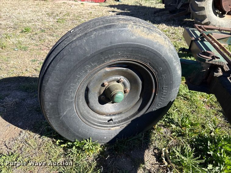 image for item DZ5181 John Deere 8200 grain drill