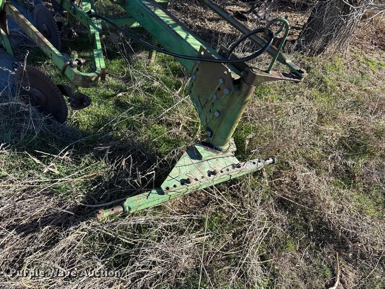 image for item DZ5182 John Deere plow