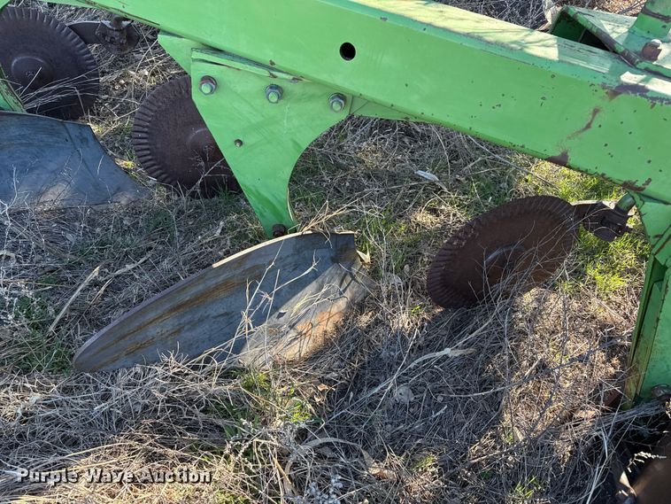 image for item DZ5182 John Deere plow