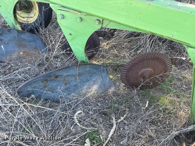 image for item DZ5182 John Deere plow