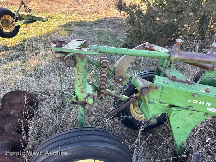 image for item DZ5182 John Deere plow