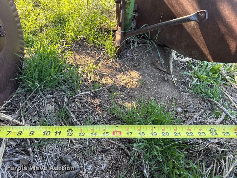 image for item DZ5182 John Deere plow