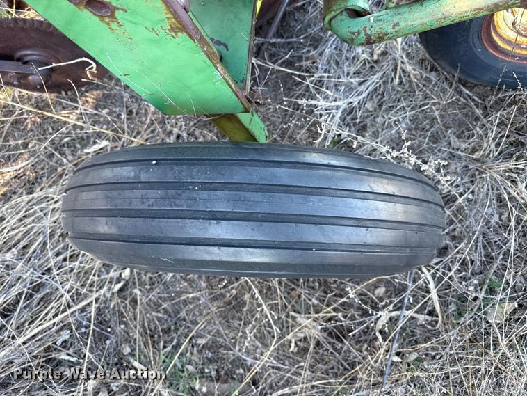 image for item DZ5182 John Deere plow