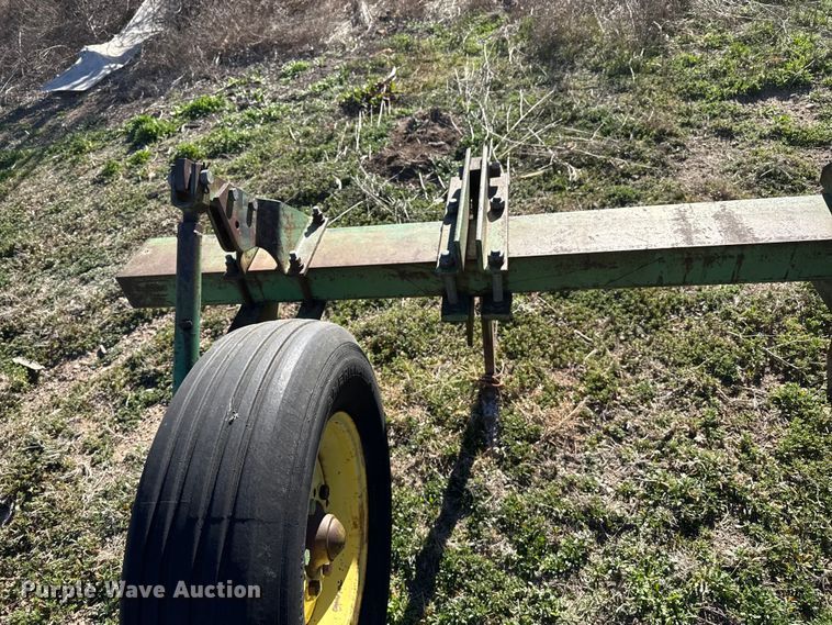 image for item DZ5183 John Deere ripper