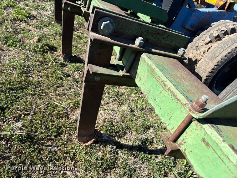 image for item DZ5183 John Deere ripper