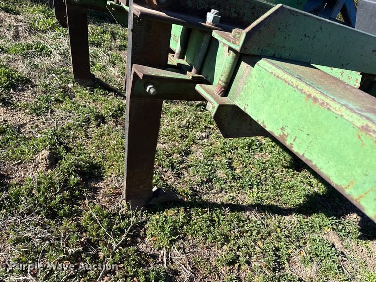 image for item DZ5183 John Deere ripper