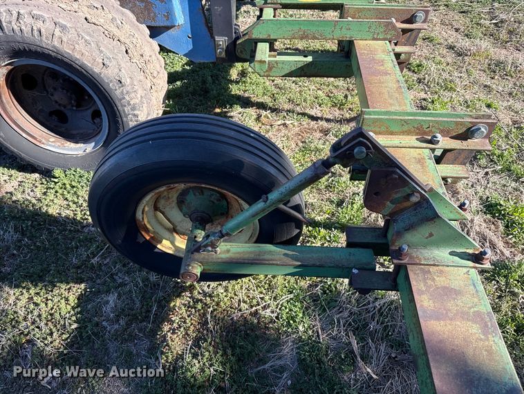 image for item DZ5183 John Deere ripper
