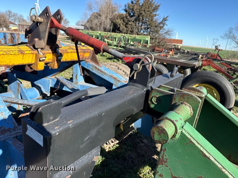 image for item DZ5183 John Deere ripper