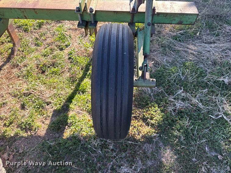 image for item DZ5183 John Deere ripper