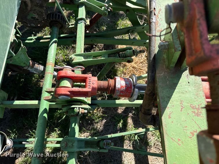 image for item DZ5185 John Deere grain drill
