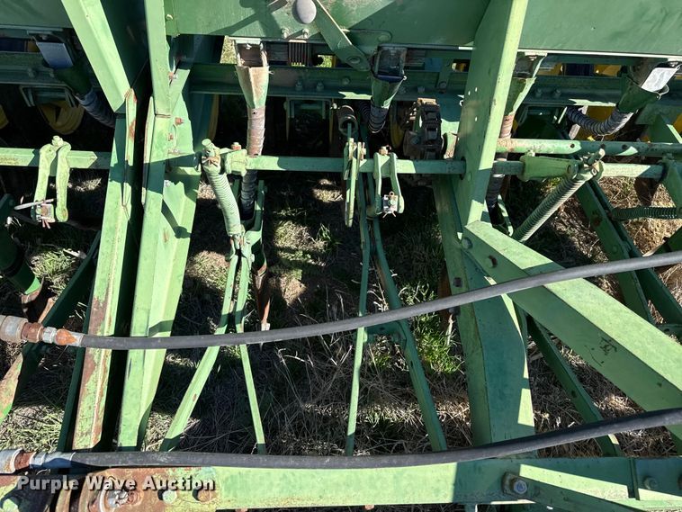 image for item DZ5185 John Deere grain drill