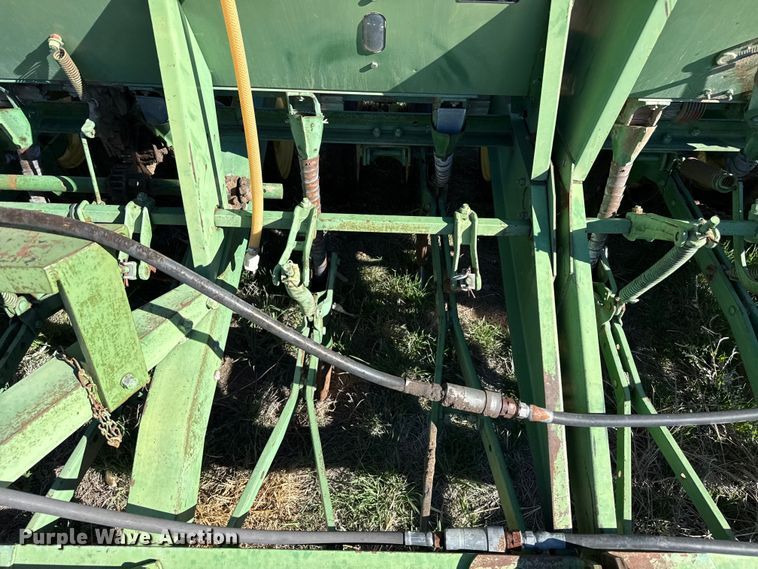 image for item DZ5185 John Deere grain drill