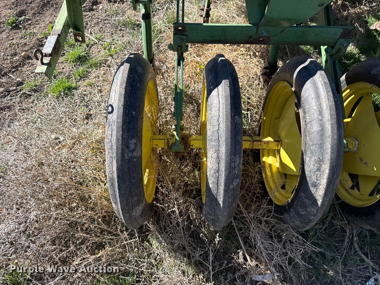 image for item DZ5185 John Deere grain drill