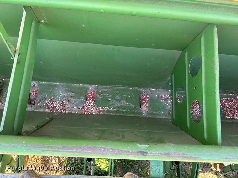 image for item DZ5185 John Deere grain drill