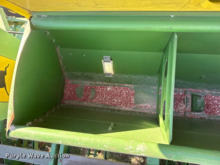 image for item DZ5185 John Deere grain drill