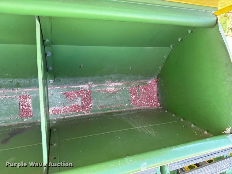 image for item DZ5185 John Deere grain drill