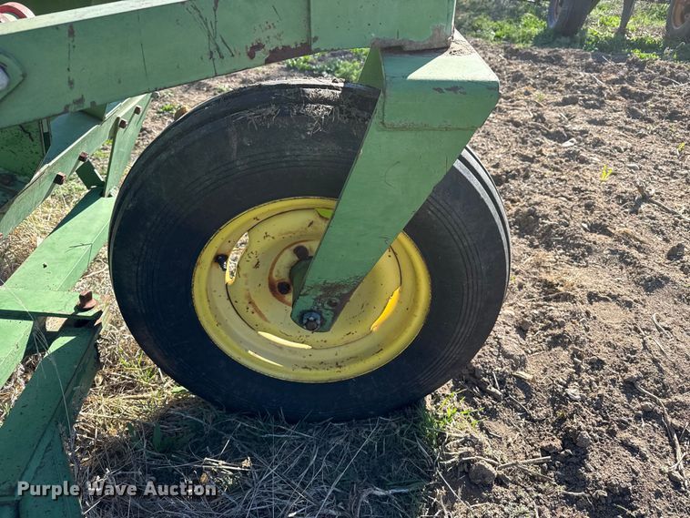 image for item DZ5185 John Deere grain drill