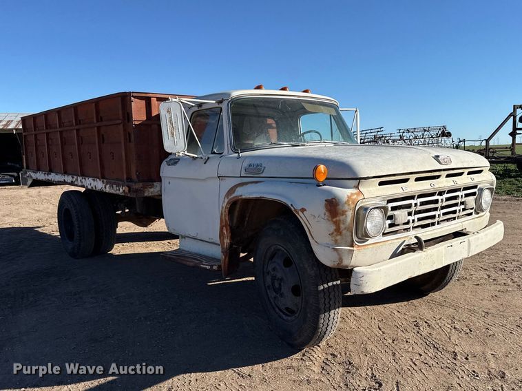 image for item DZ5186 1964 Ford grain truck