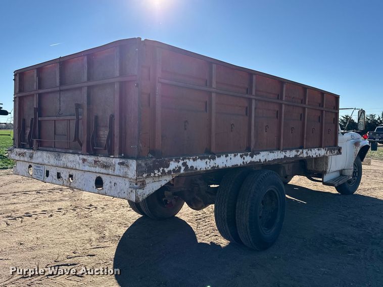 image for item DZ5186 1964 Ford grain truck