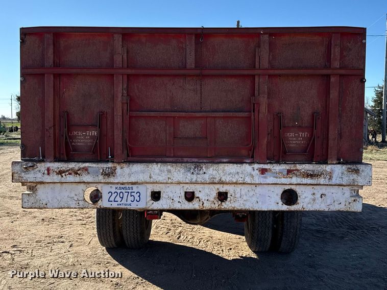 image for item DZ5186 1964 Ford grain truck