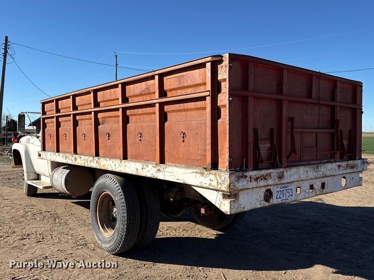 image for item DZ5186 1964 Ford grain truck