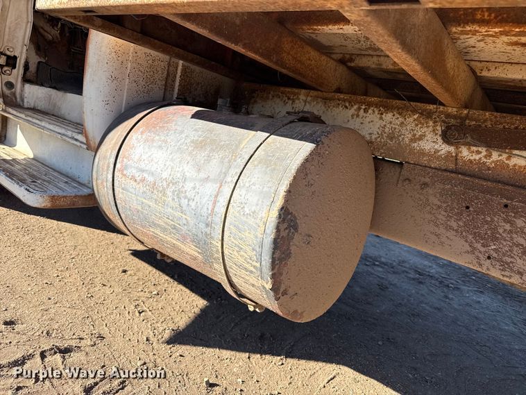 image for item DZ5186 1964 Ford grain truck