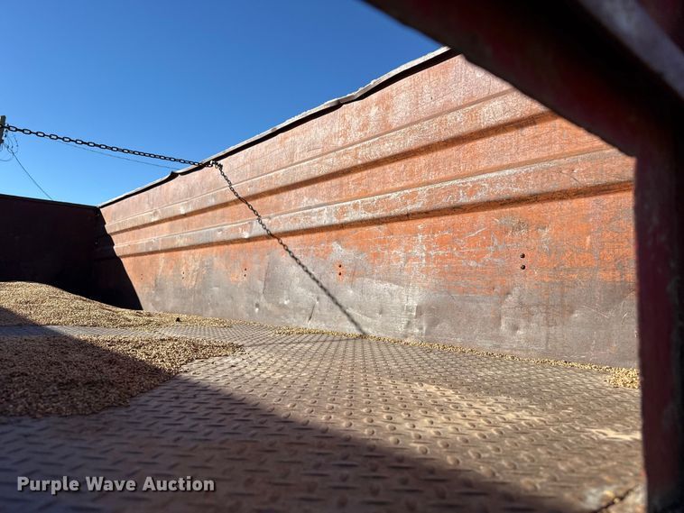 image for item DZ5186 1964 Ford grain truck