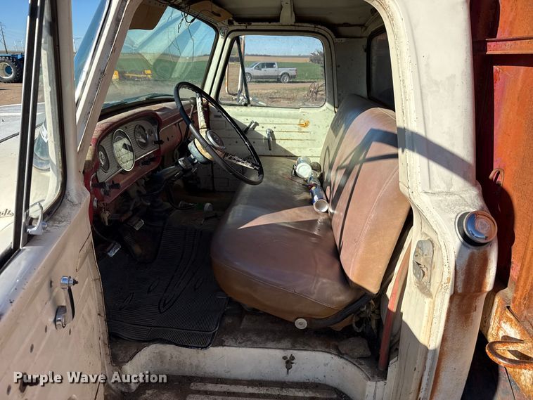 image for item DZ5186 1964 Ford grain truck