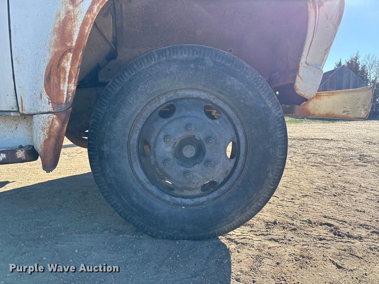 image for item DZ5186 1964 Ford grain truck