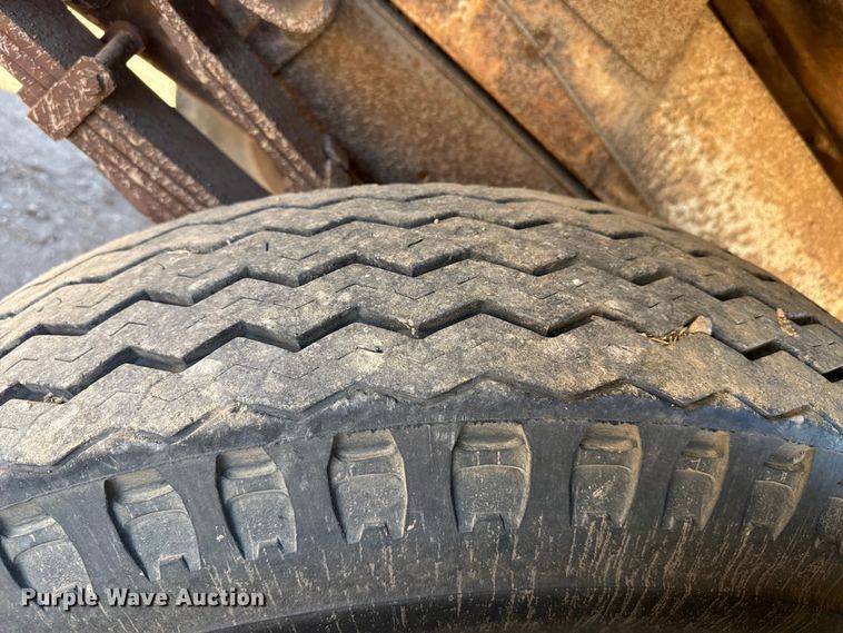 image for item DZ5186 1964 Ford grain truck