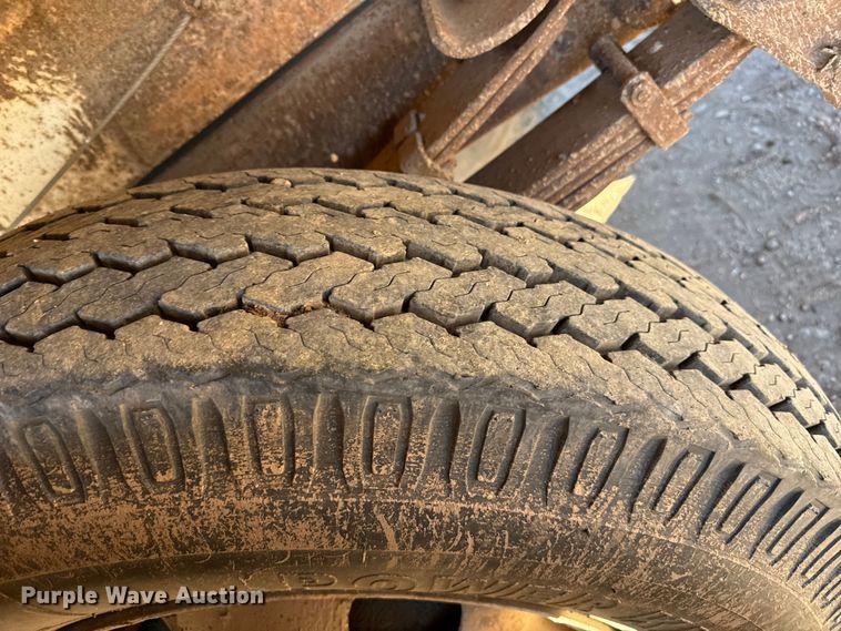 image for item DZ5186 1964 Ford grain truck