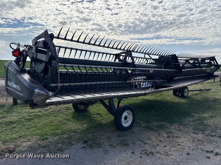 image for item DZ5194 2010 Macdon FD70 flex draper head