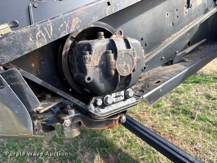 image for item DZ5194 2010 Macdon FD70 flex draper head