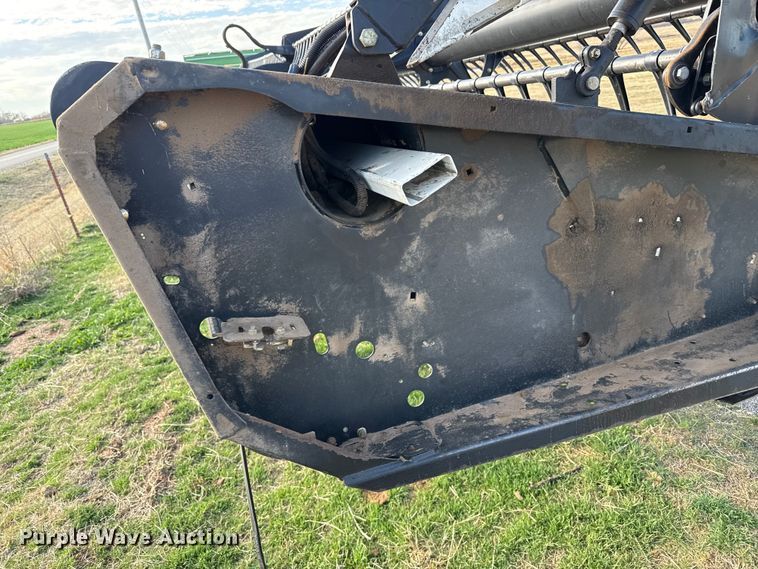 image for item DZ5194 2010 Macdon FD70 flex draper head